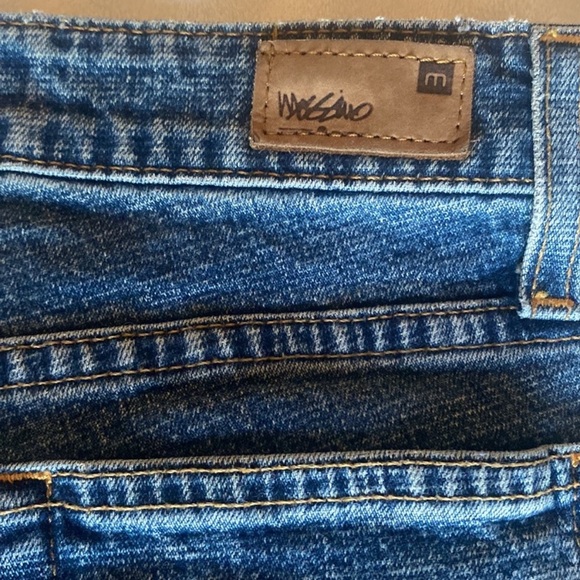 2 pairs vintage distressed denim cut off jean shorts - Picture 10 of 12